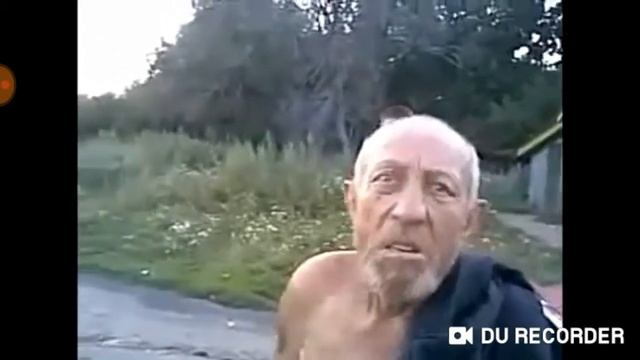 Такого Соседа себе никто не пожелал бы. Мем с Дедом смотреть онлайн