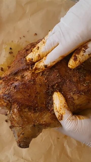 Оленина в духовке #shorts #rehkeule #мясо #рецепт #праздник смотреть онлайн