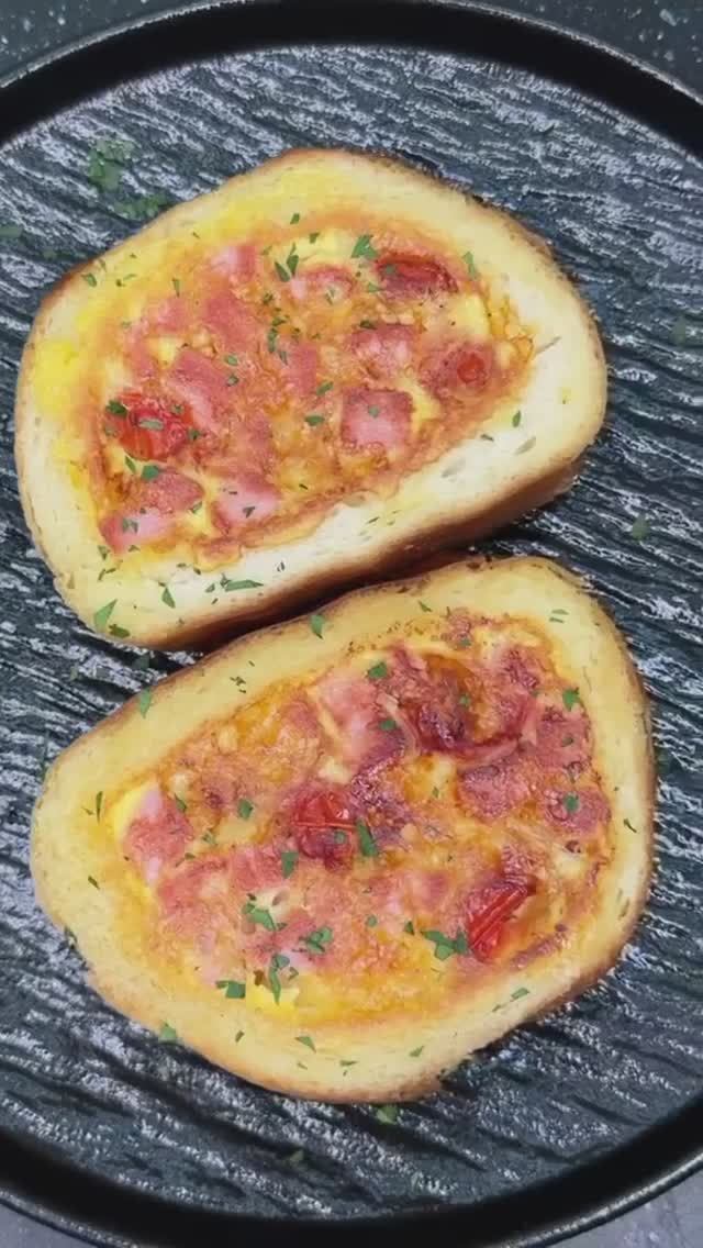 Быстрый и очень вкусный завтрак на большую семью, каждый раз можно менять начинку.