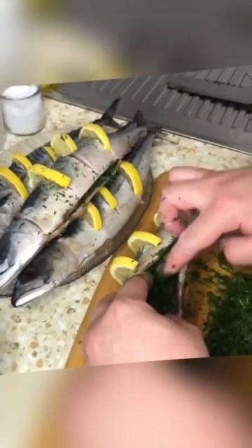 Скумбрия на мангале #вкуснаяеда #рецепт #напитки #еда #? смотреть онлайн