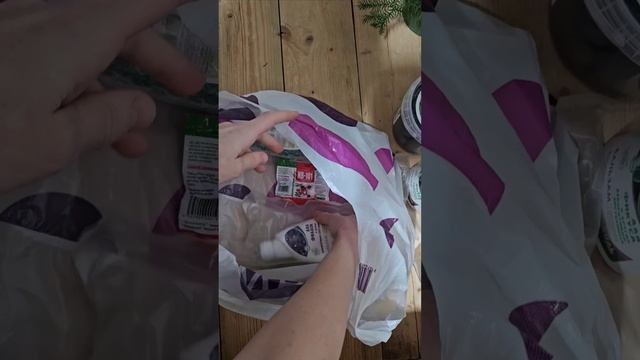 Показываю какие купила удобрения для комнатных цвето? смотреть онлайн