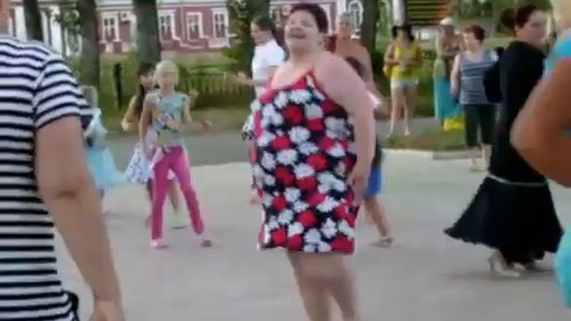 Тётя танцует! смотреть онлайн