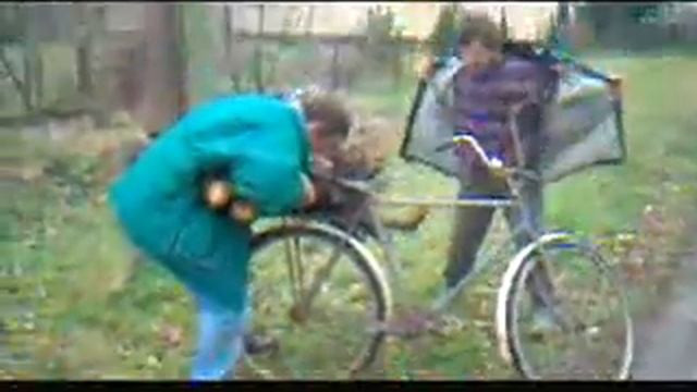 Пьянь венгерская транспортирует пенек смотреть онлайн