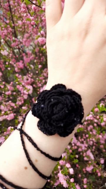 ТРЕНДОВЫЙ ЧОКЕР ЦВЕТОК.#вяжу #handmade#knitting#вязание #тренд#цветы#назаказ#вязание #своимируками смотреть онлайн