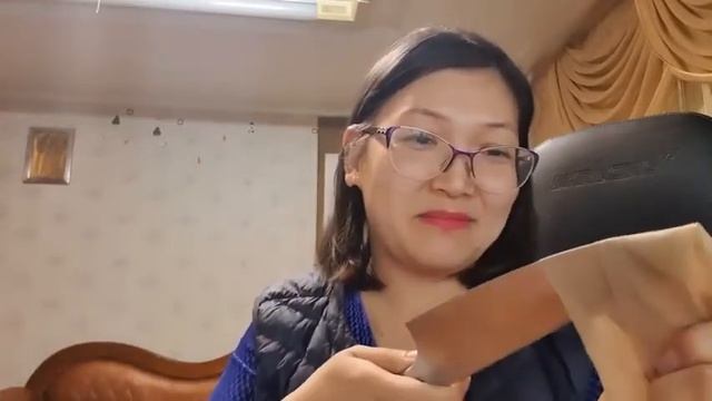 Атоми  Колготки  Попытка разрезать ножом Сантоку