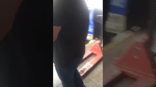 Екатеринбург. Коптильня УЭК-2/100 и сушилка ШВС-431 авгус? смотреть онлайн