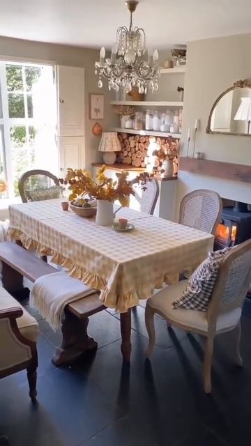 Уютная комната с камином ❤️ #интерьер #дизайн