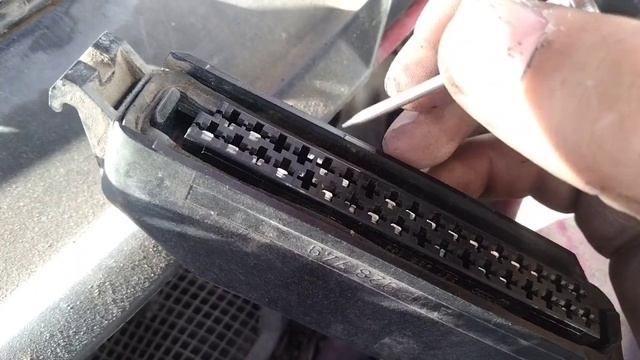 Volkswagen Passat B3 1.8 Моновпрыск. не держит холостой ход, глох? смотреть онлайн