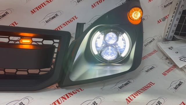 Комплект фары  и решетка на TOYOTA PRADO 120