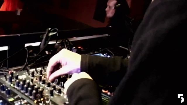 5 букв радио - dj 8luetic @ Желтый Дом 13mar2025 смотреть онлайн