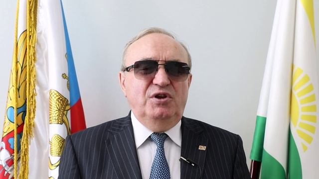 Поздравление президента ВОС В. В. Сипкина с 80-летием Победы смотреть онлайн