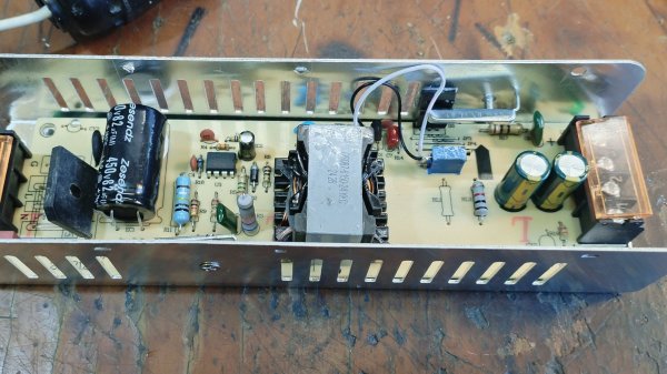 Как изменить выходное напряжение импульсного блока питания