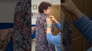 Как поправить пройму и посадить рукав на примерке. Шье