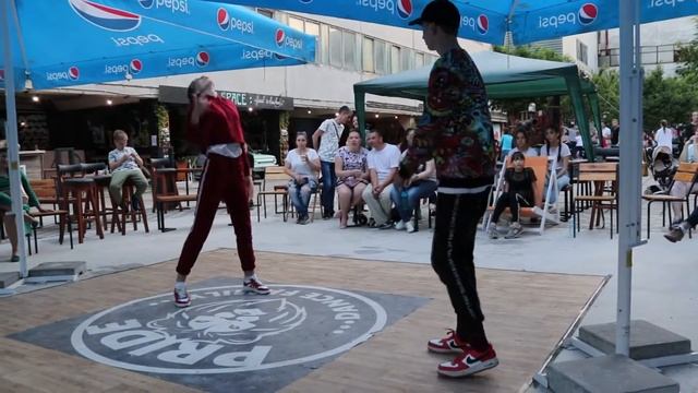 Хип-хоп батлы "Семейные батлы". Урбан Сад. / Hip-hop battle "Family battles". Urban Cad. смотреть онлайн