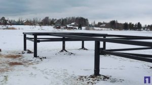 Монтаж винтовых свай для пирса со льда