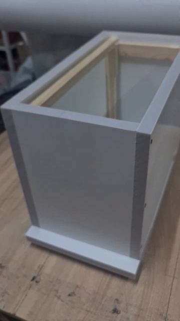 Улей за 500р, под отводки, из сендвич панели, на 6 рамок