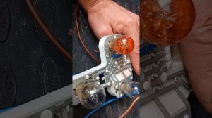 Ремонт задних фонарей, отгорел минус на рено меган 2