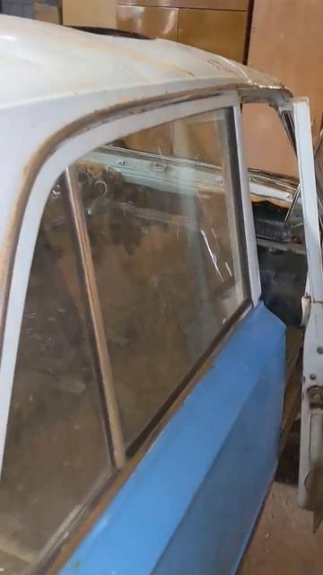 друзья, разбивайте свои стекла правильно - заострённы? смотреть онлайн