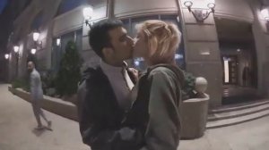 Kissing Prank ПОЦЕЛУЙ С НЕЗАКОМКОЙ РАЗВОД НА ПОЦЕЛУЙ