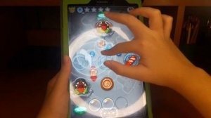 Играю в игру Cut the rope time travel (Ам ням). Пройденные уровни ( 10 глава 1-15, 11 глава 1-15).