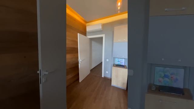 Квартира с ремонтом, террасой и видом на лес смотреть онлайн