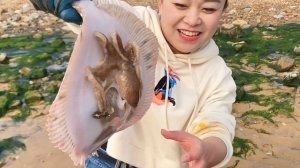 Рыбалка в области! Сяо Чжан ловит краба и лобстера! какая рыбалка в Китае..