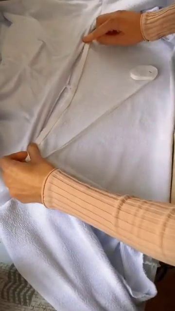 Выкройка по ссылке в шапке профиля  #ткани #мода #топ  #di