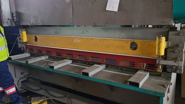 СТД-9 гильотинные ножницы 4х2500 мм. 89212354534 смотреть онлайн