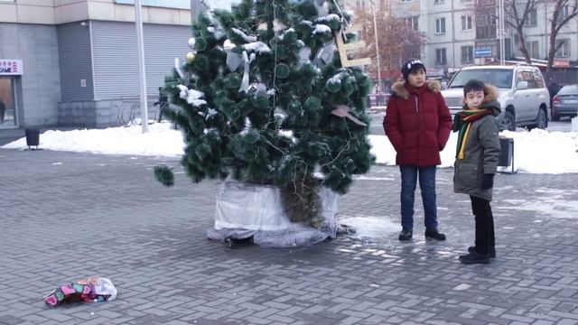 Детская юмористическая программа Popcorn "Подарок от деда Мороза" рус. Приколы и шутки 256. смотреть онлайн