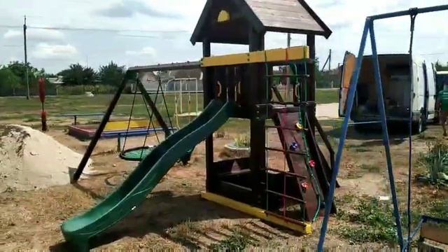Детский комплекс Spielplatz смотреть онлайн