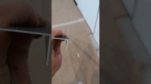 Монтаж плинтуса микро (щелевого)