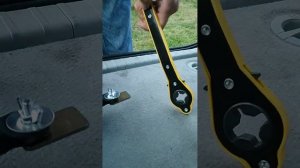 Ключ трещотка для домкрата. Аксессуары из Китая