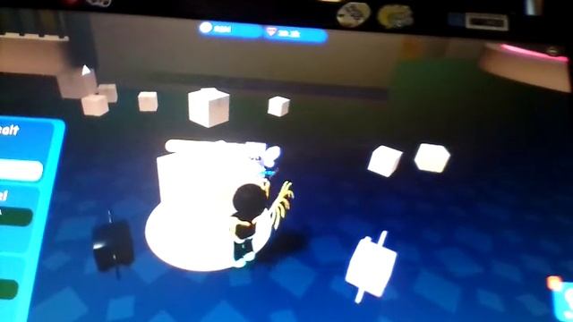 я играю в роблокс