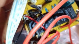 Ремонт стабилизатора напряжения Puls RS2000, Постоянно щёл