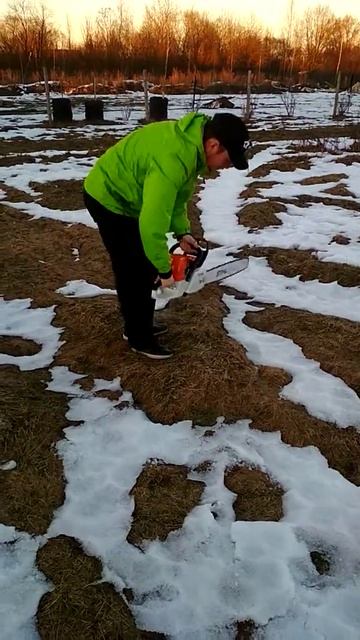 Первый запуск Stihl 361 смотреть онлайн