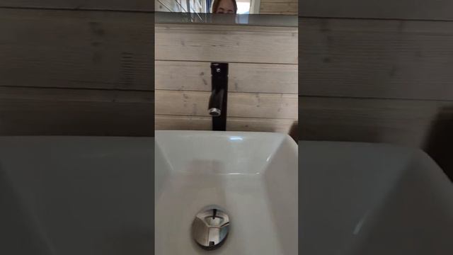 Домик Кантри на 2х человек - в самом центре Красной Пол смотреть онлайн