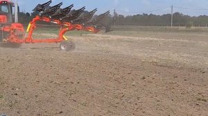 Кирюша К-530  с плугом.