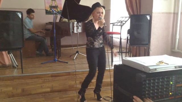 Tata Swan - Слушаюсь и повинуюсь (Гайтана Cover)