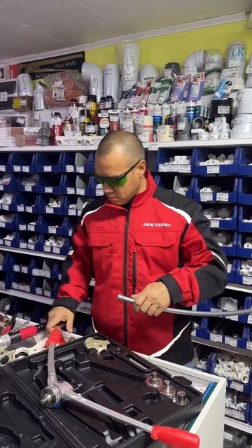 Крутой ключ сантехника. смотреть онлайн