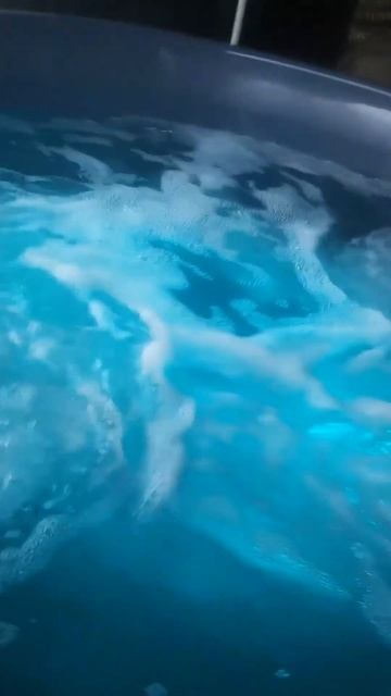 Відпочинок на лівому березі: баня на дровах, чани, тера смотреть онлайн