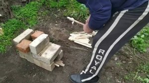 Печь из десяти кирпичей, очень эффективная.