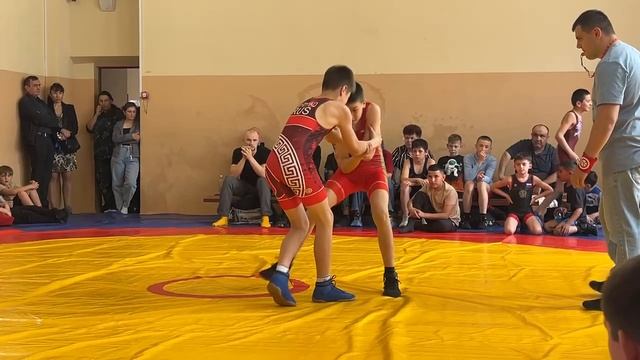 Открытое первенство МБУ ДО «СШ № 3 г. СИМФЕРОПОЛЬ» греко-римской борьбе к 80-летию Победы в ВОВ-11 смотреть онлайн