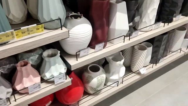 Купи собі форму... Гуляємо по магазинах. У мене є план)