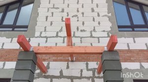 сделали навес над крыльцом