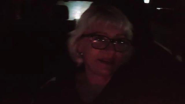 Просто так не целует!Облом!Думай позитивно!Не могу деньги выслать детям! смотреть онлайн