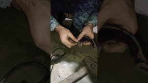 Ремонт петли крышки багажника Ваз 2107 на коленке