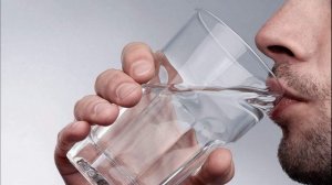 Звук Питья Воды. Звук Человека Пьющего Воду. Человек Пьет и Глотает Воду. АСМР