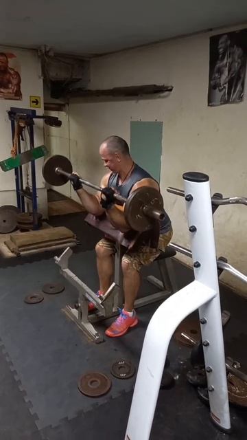 💪качнул банки в подвале смотреть онлайн