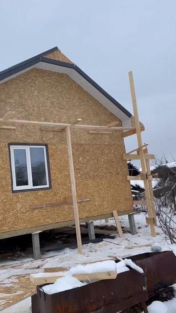 Соффиты и водосточка , каркасный дом 54квм день 13 смотреть онлайн