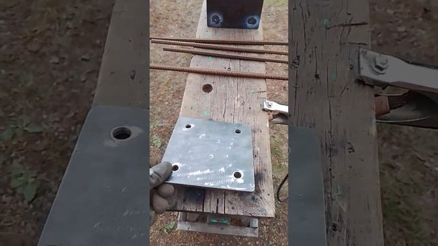 Закладные на бетонные сваи под опоры навеса!!!